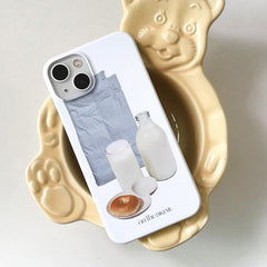 Funda para iPhone con leche y donut