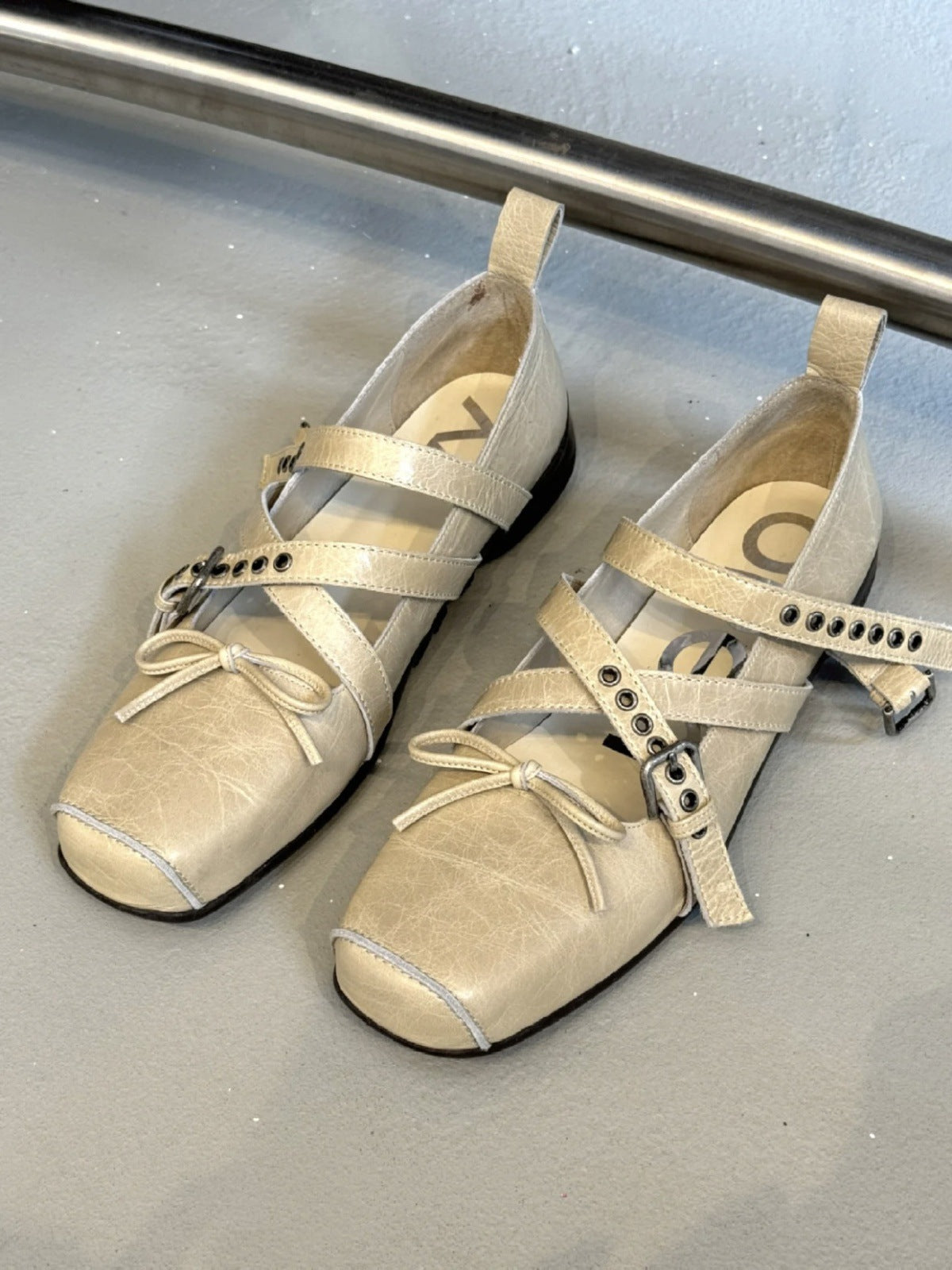 Retro Square Toe French Flat Buckle Shoes