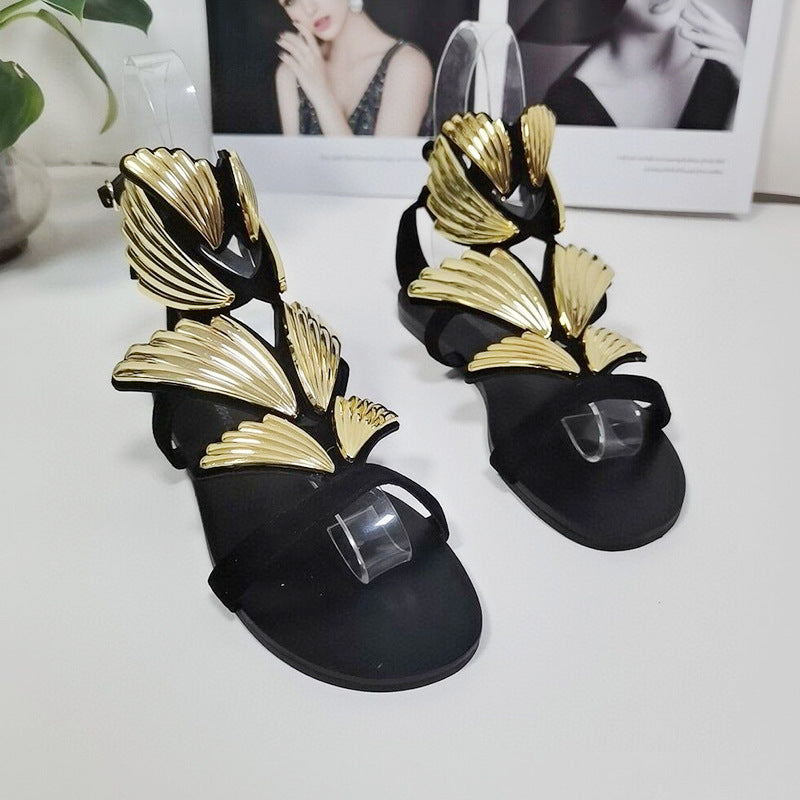 Sandalias planas cómodas con diseño de mariposa