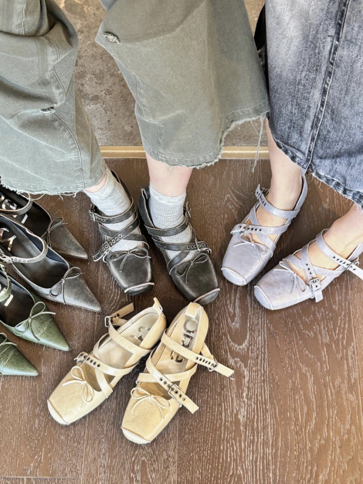 Retro Square Toe French Flat Buckle Shoes
