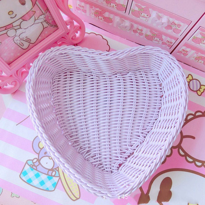 Cesta de almacenamiento con forma de corazón pastel