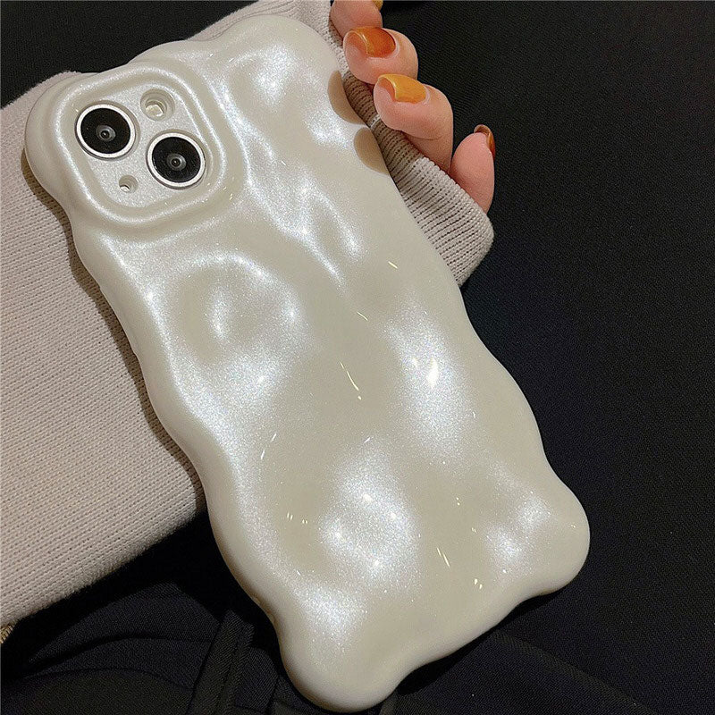 Funda para iPhone con estética minimalista perlada