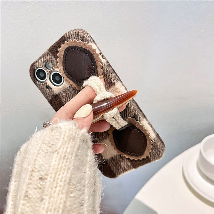 Funda para iPhone con hebilla a cuadros