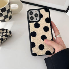 Funda para iPhone con diseño de osito de lunares