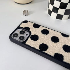 Funda para iPhone con diseño de osito de lunares