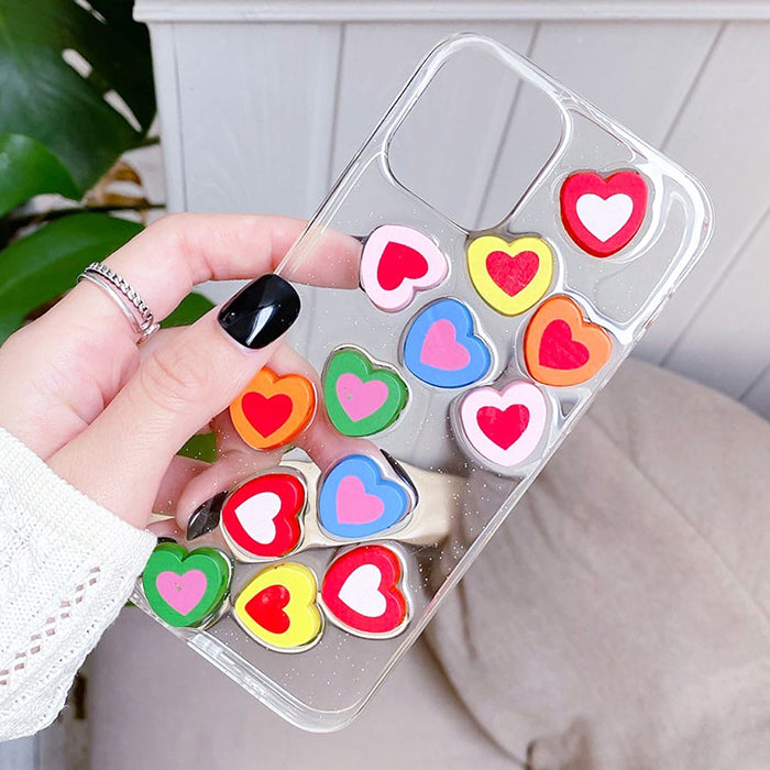 Funda para iPhone con corazones de arcoíris