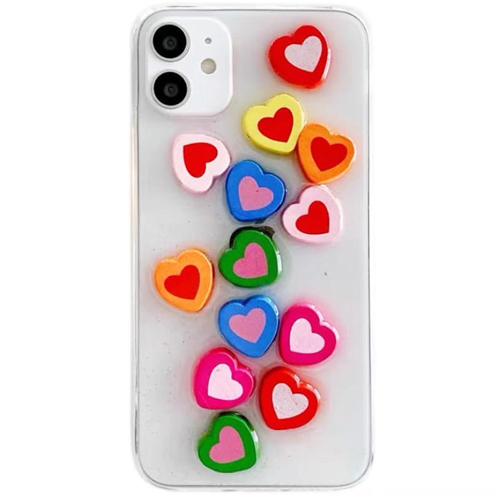 Funda para iPhone con corazones de arcoíris