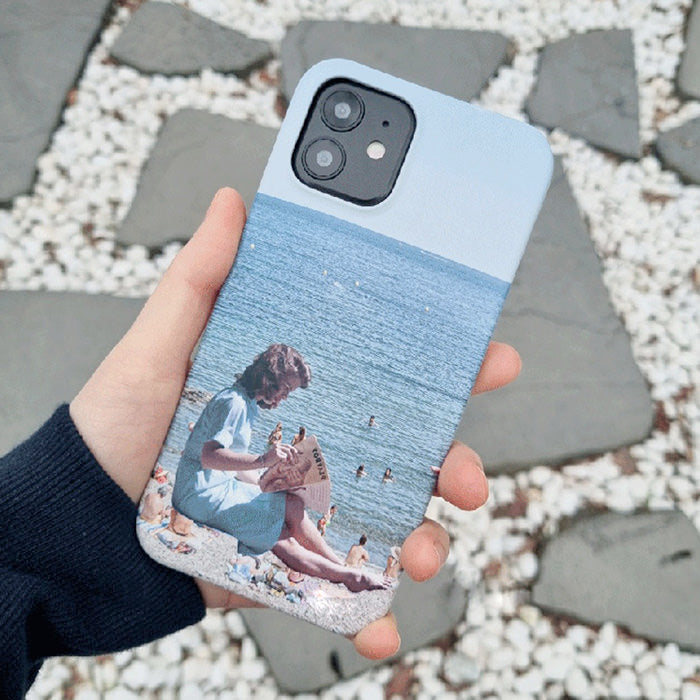 Funda para iPhone con diseño de chica leyendo