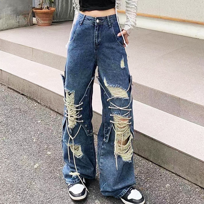 Zerrissene Baggy-Jeans mit Schnürung