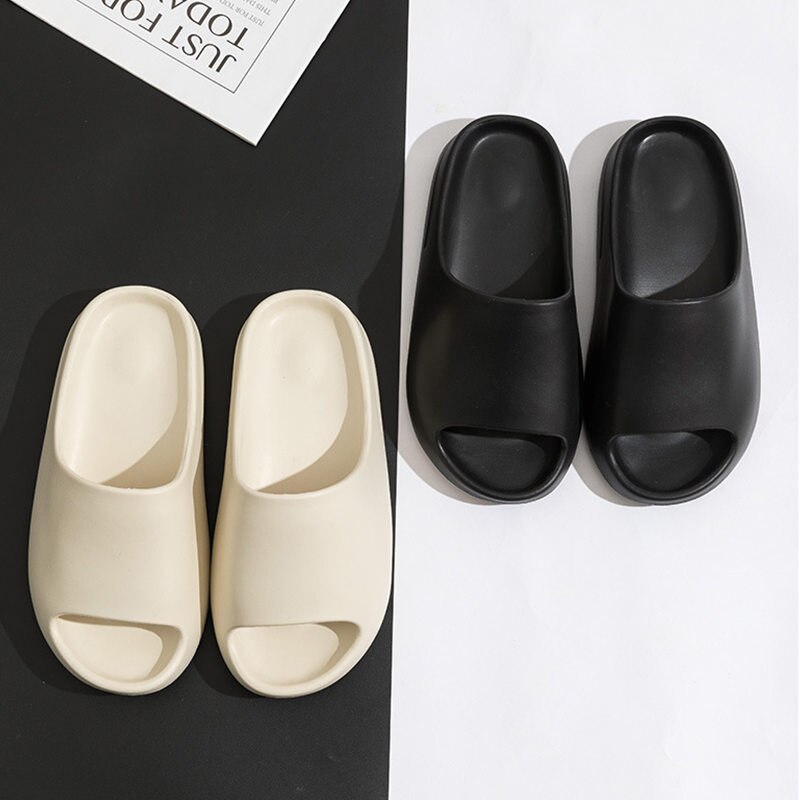 Rutschfeste Unisex-Slipper mit dicker Unterseite