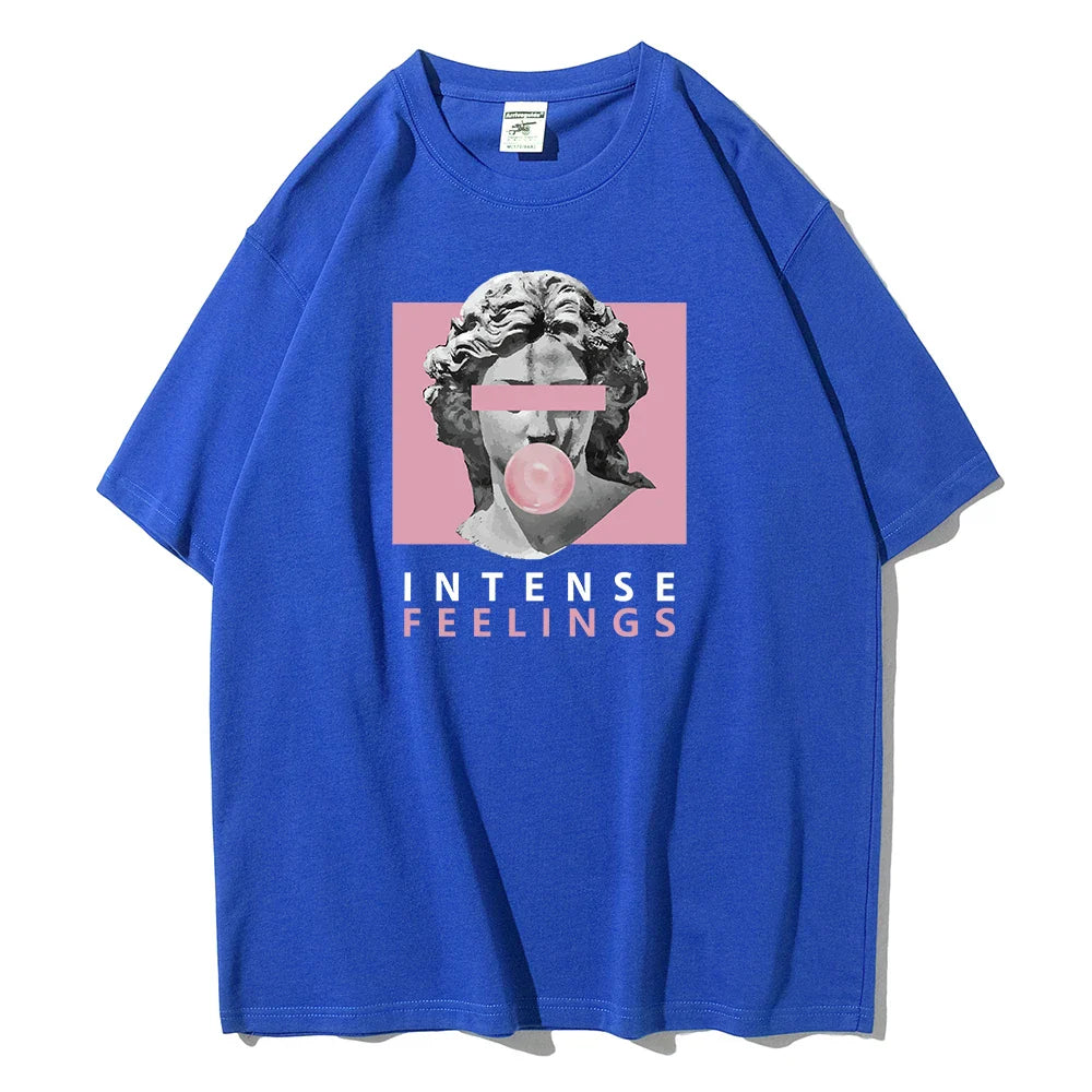 Camiseta gráfica extragrande para mujer "Intense Feelings"