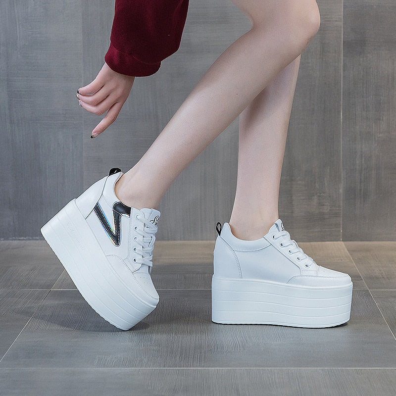 12 cm hohe Keilabsatzschuhe aus Leder für Damen