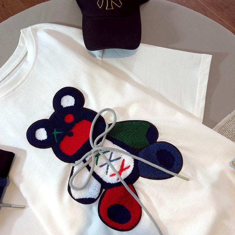 Besticktes Bären-T-Shirt für Damen