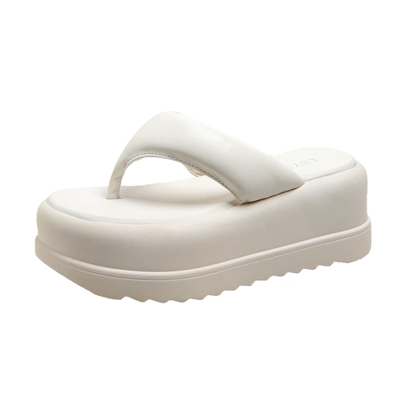 Chunky Flip Flops für den Sommer für Damen