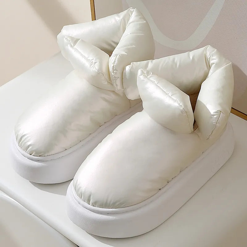 Pantuflas unisex de felpa suave e impermeables para el invierno