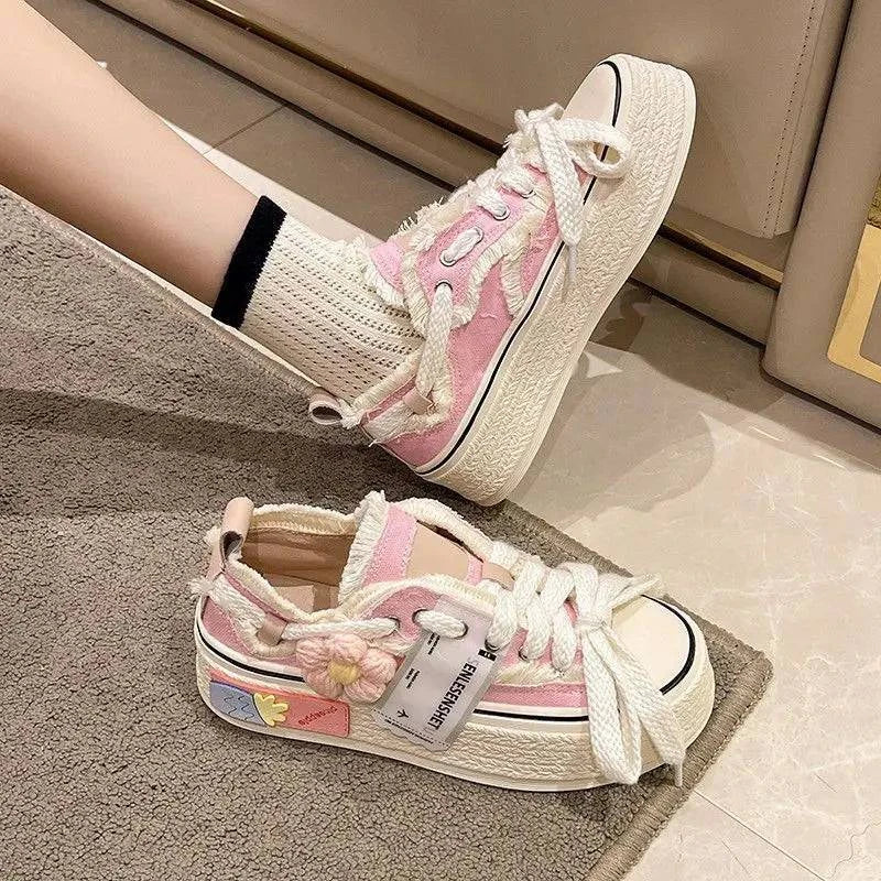 Zapatillas de plataforma con cordones y diseño floral para adolescentes