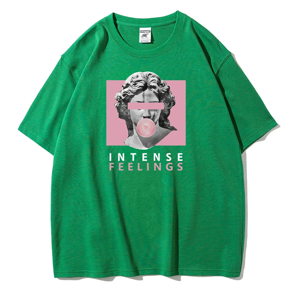 Camiseta gráfica extragrande para mujer "Intense Feelings"