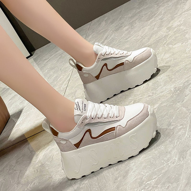 Plateau-Sneaker mit dicker Sohle für Damen