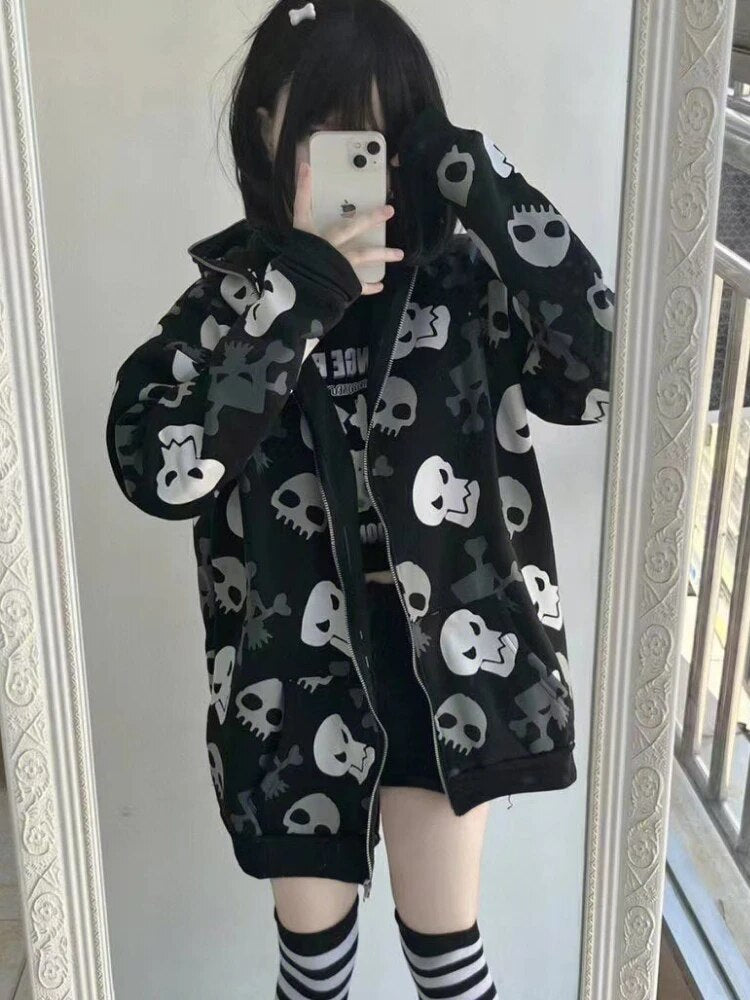 Sudadera con capucha y cremallera de calavera para mujer