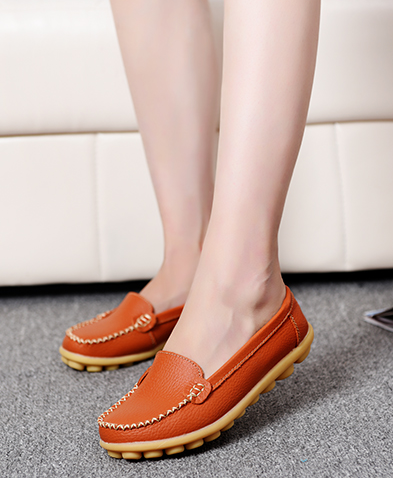 Plus Size Leather Moccasins