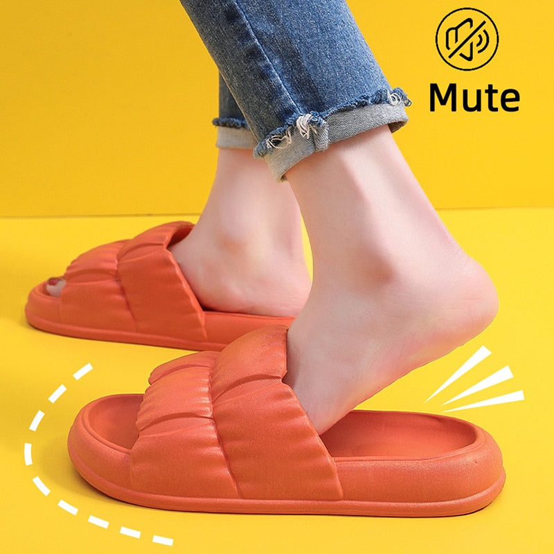 Indoor-Slide-Schuhe mit 3,5 cm Plateausohle und Einzelriemen für Damen