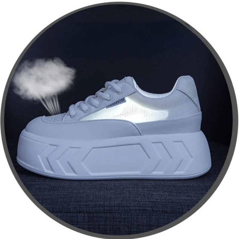 8 cm hohe Air-Sneakers aus Leder mit dicker Plateausohle