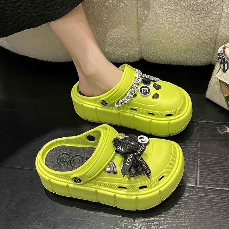 Stylish and Comfortable Women's Beach Clogs