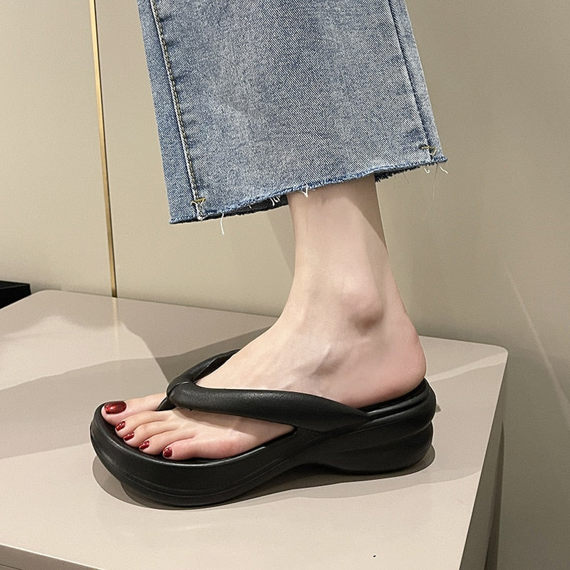 Plateau-Flip-Flops aus EVA für Damen