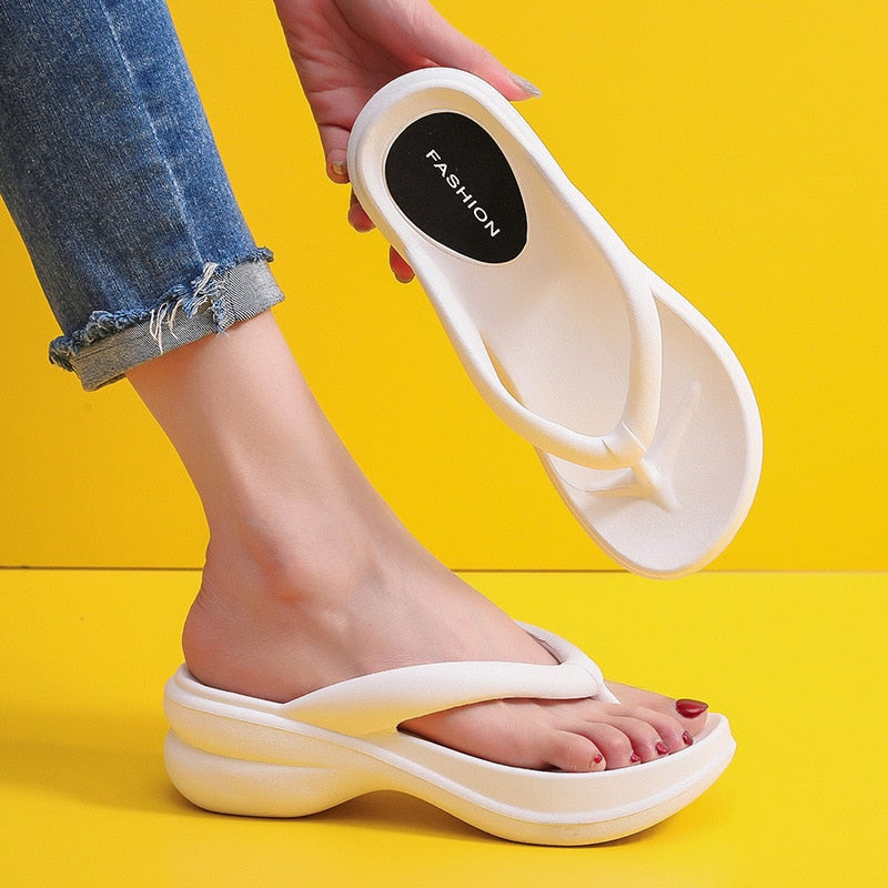 Plateau-Flip-Flops aus EVA für Damen
