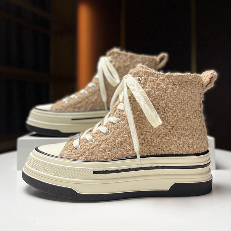 High-Top-Sneakers für Teenager-Damen