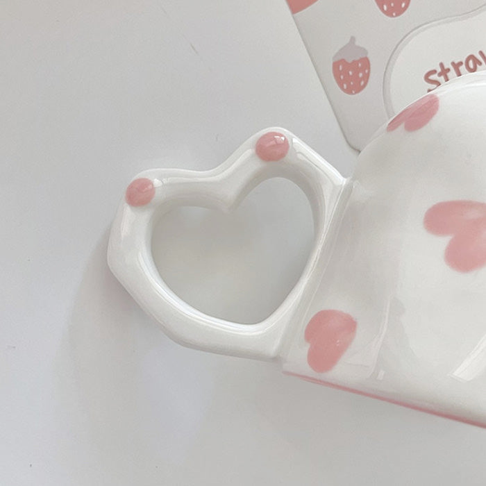 Taza de cerámica con forma de corazón