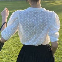 Camisa de encaje con cuello vintage
