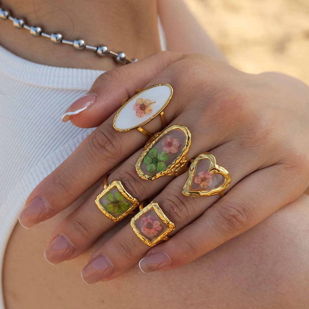 Vintage Dried Flowers Rings