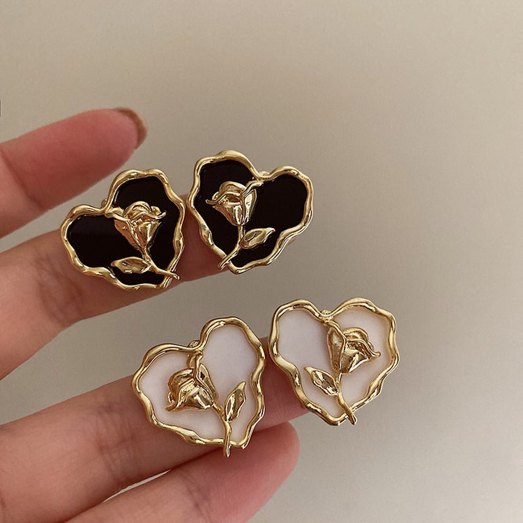 Vintage Style Rose Heart Earrings