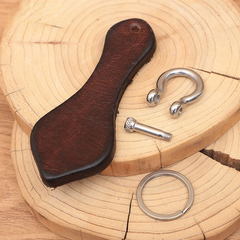 Kreative handgefertigte Vintage-Schlüsselanhänger aus Leder