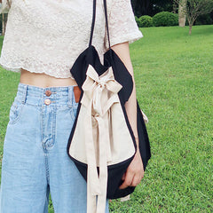 Einkaufstasche im französischen Ästhetik-Stil