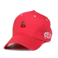 Baseballkappe mit Aufschrift „Merry Cherry“