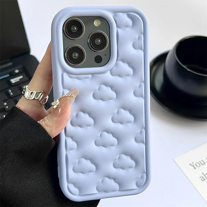 Funda para iPhone con diseño de nubes