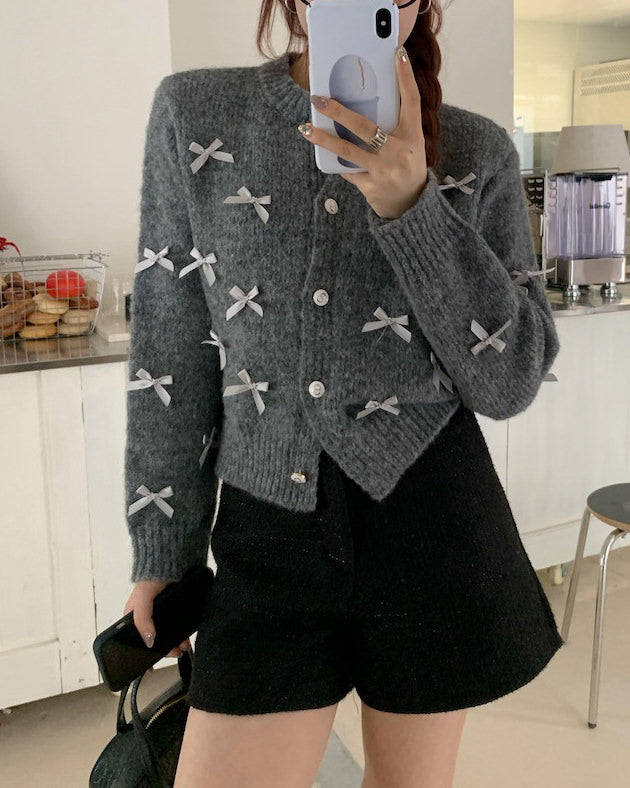 Cárdigan gris estético Coquette