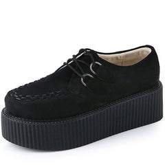 Creepers de terciopelo de malos modales