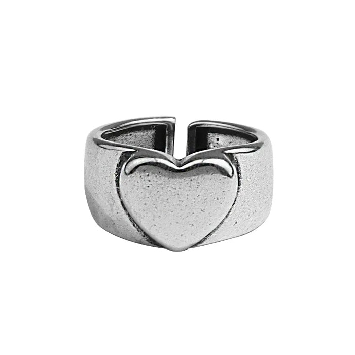 Anillo grueso de corazón