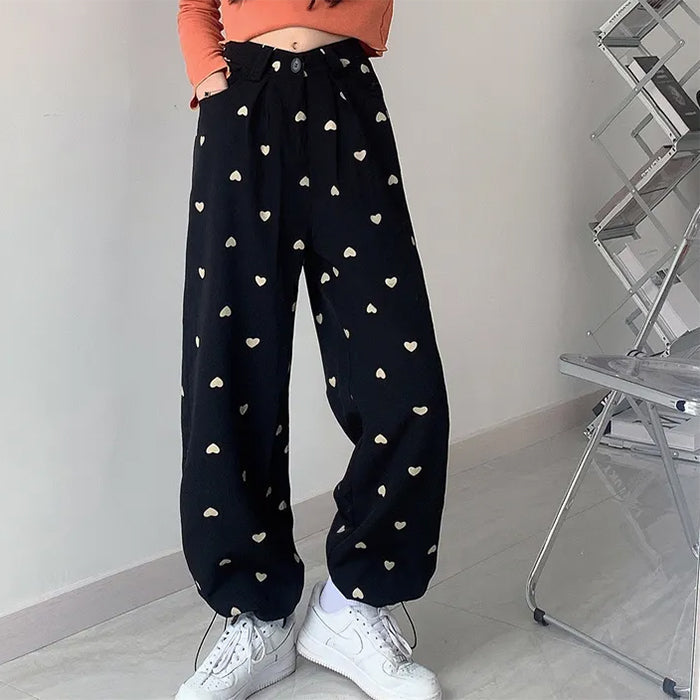 Pantalones globo con estampado de corazones