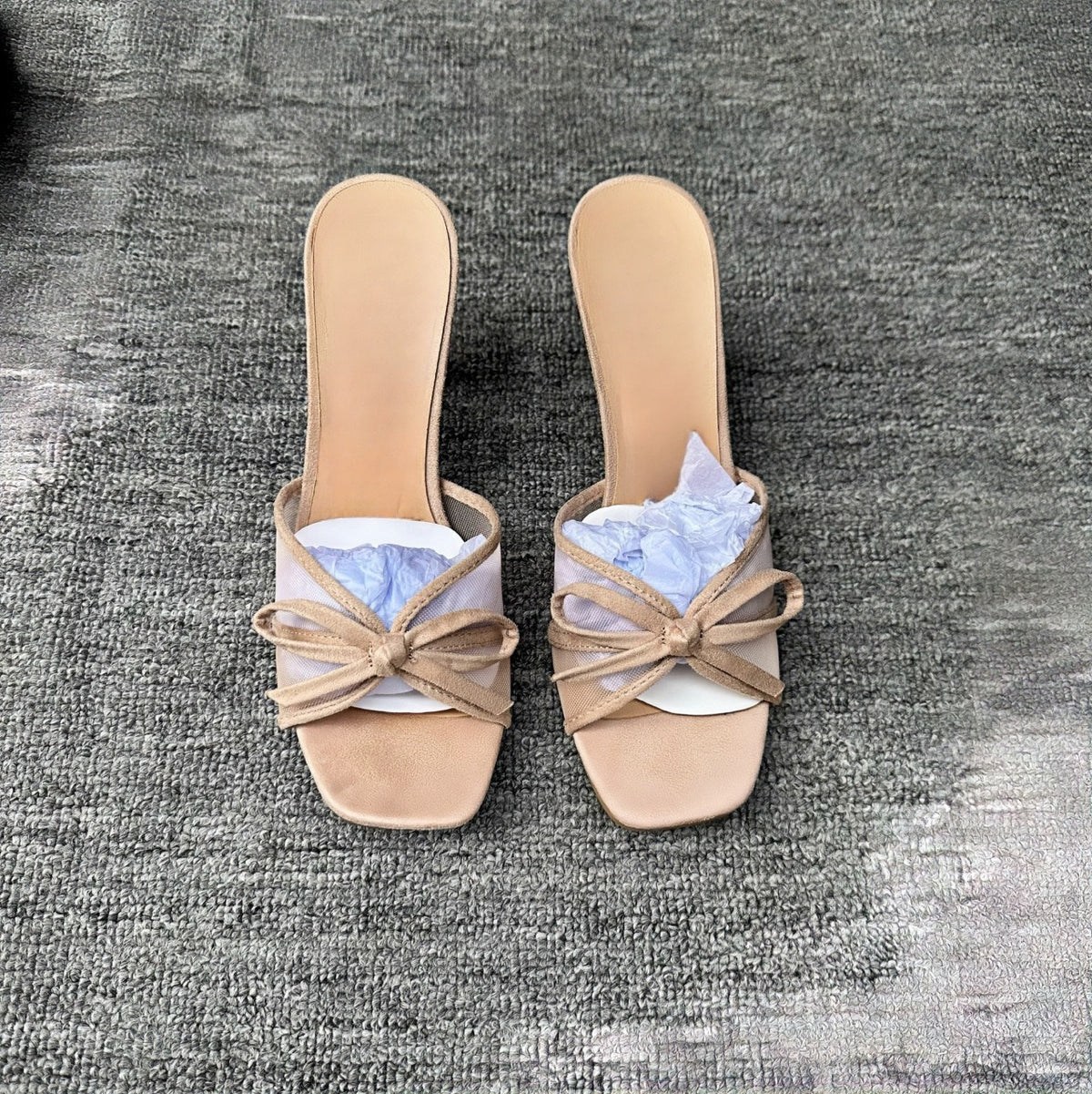 Simple Bow High-Heeled Flip-Flops