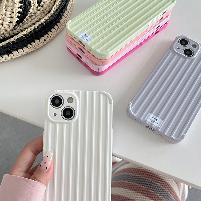 Funda para iPhone con rayas y estética minimalista