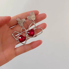 Pendientes de corazón de piedra roja