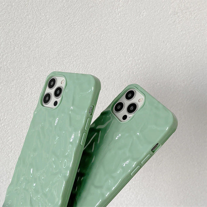 Funda minimalista para iPhone en color verde salvia