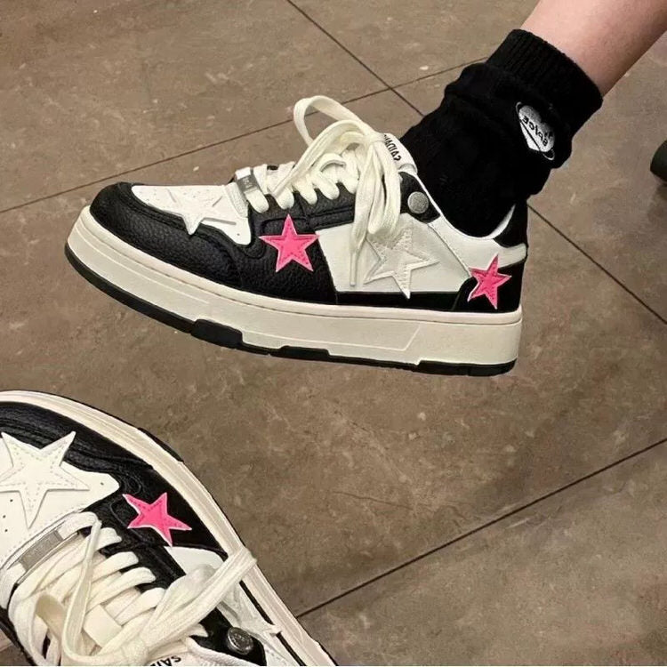 Sneakers mit Stern in Bubblegum-Pink in Schwarz