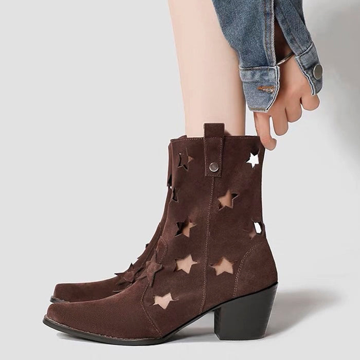 Botas de vaquero con recortes de estrellas