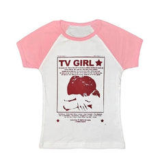 Camiseta de bebé con estética Y2K de TV Girl