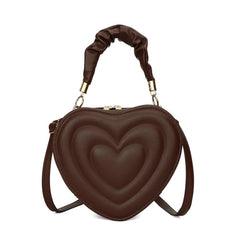 Bolso con forma de corazón con estética Y2K